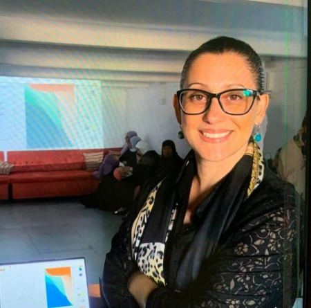 أصوات غير مرئية، كاميرا لا ترتجف: سامية عرموش تقاوم بالمعرفة